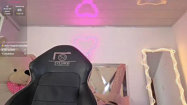 MILAH_TAY live cam preview