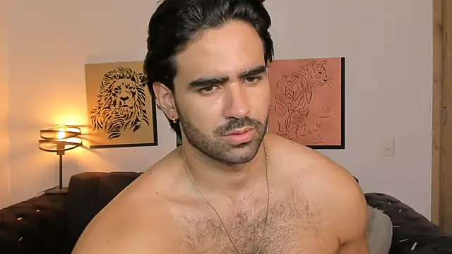 brad_martin (M young) - NAKED AND HARD DICK