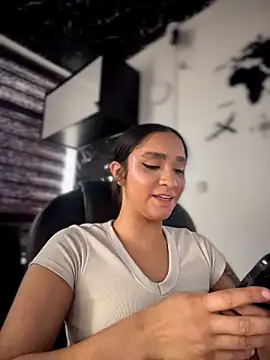 Isabella-Teen