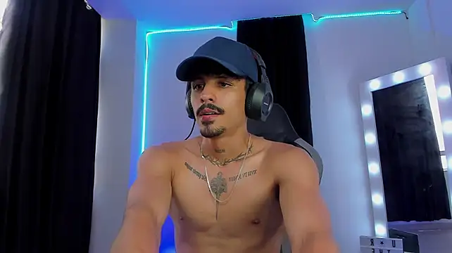 Lukeetaylor webcam