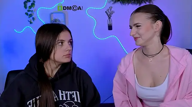 lisa_dark_