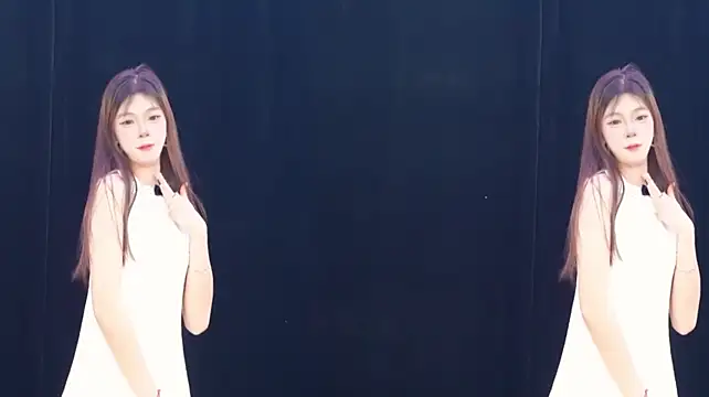 Moon-girls-001 webcam