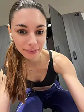 AmelieCrystal webcam