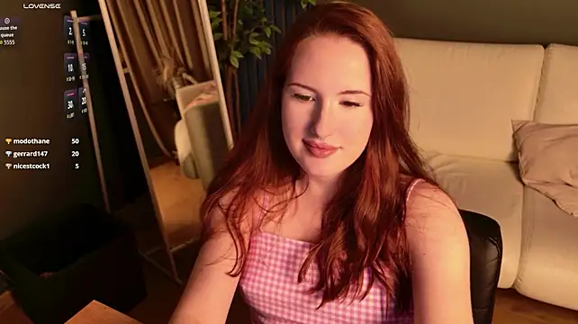 MaxyQuinn webcam