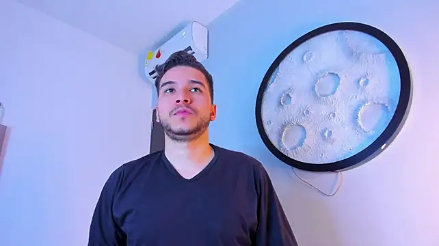 Mike_0012 webcam