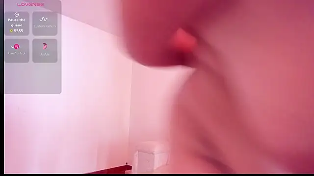 PamelaBliss live cam on StripChat