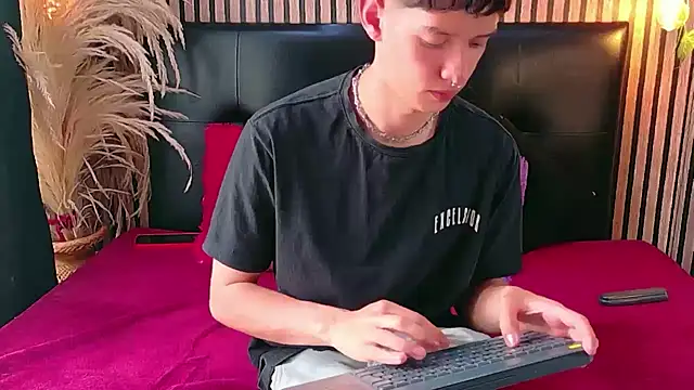 heyy_noah11