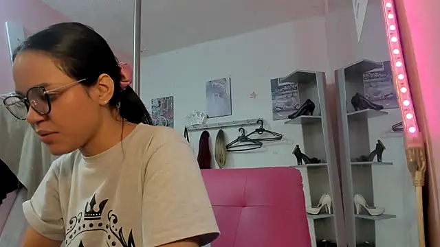CAMILA--REY webcam