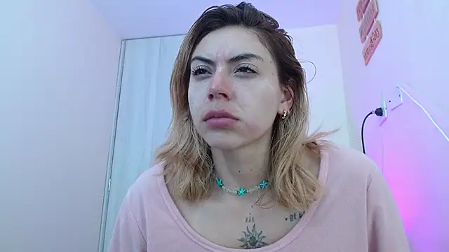 aprildumont live cam on StripChat