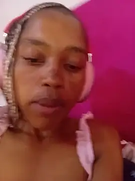 GoodinbedAfricann live cam on StripChat