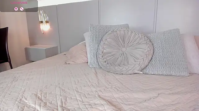 ailana_cortes webcam