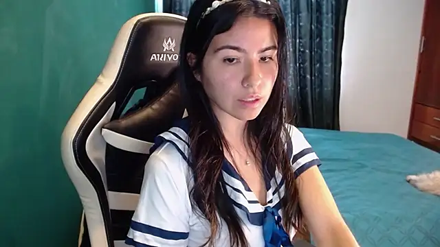 alice_middlee