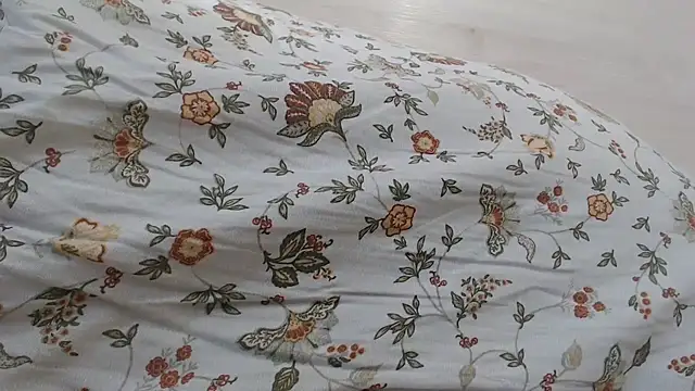 CRISTIINA36a live cam preview