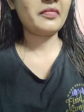 Wild-janvi live cam preview