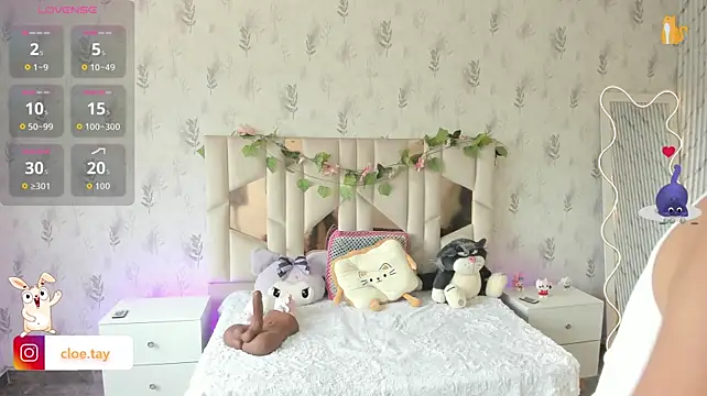 Cloee_tay1 live cam preview