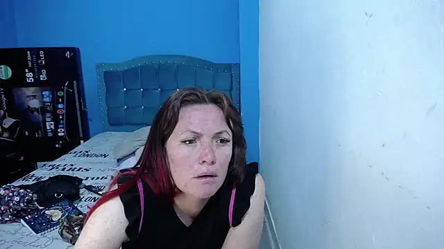 carolinhe26 live cam preview