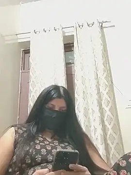 Monika121213 live cam preview