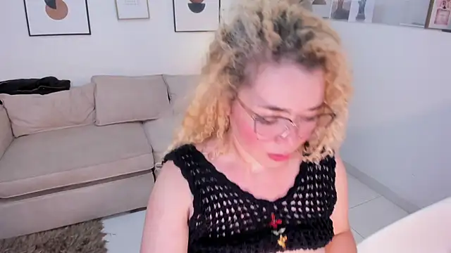 Susan_blond