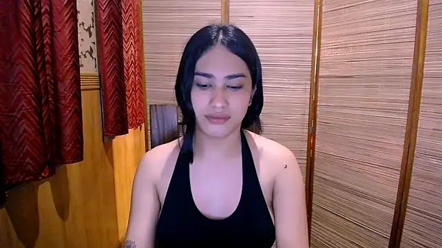 solana_elowen live cam on StripChat