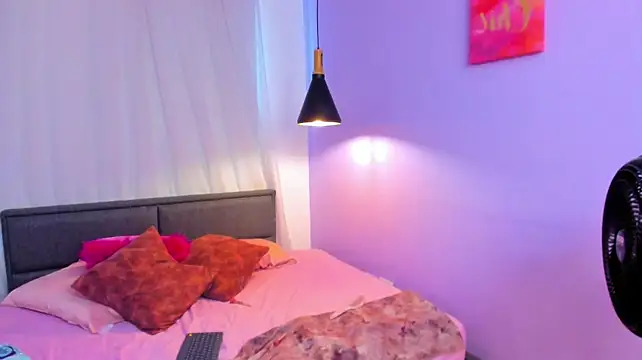 scarletyler live cam on StripChat