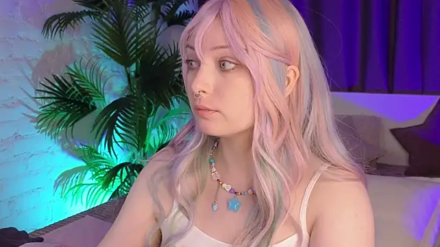 NicoleKashmir webcam