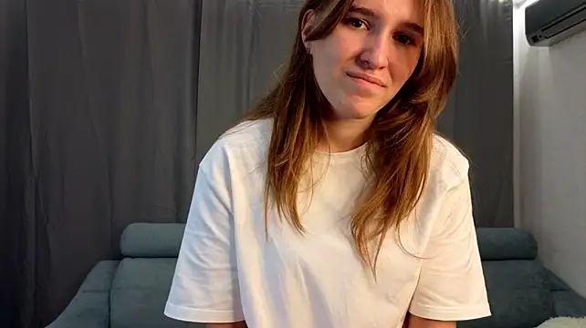 InellLizardi live cam preview