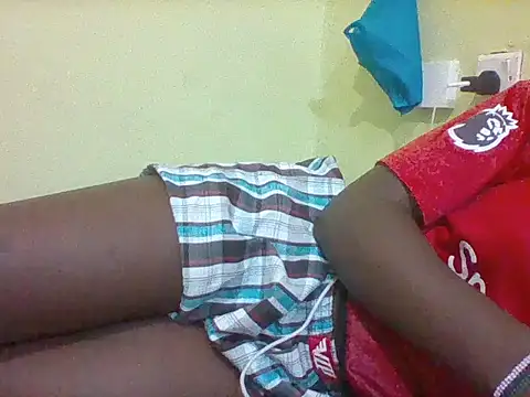 Laurell live cam preview