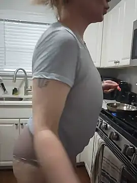 HollyTattoo webcam