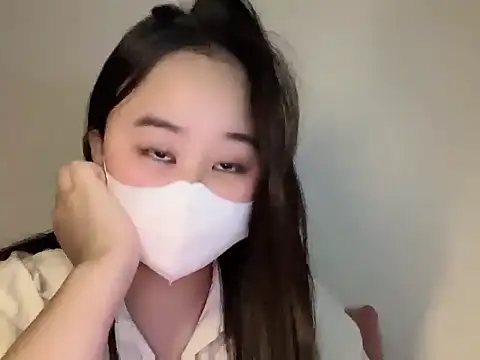 Nhungnhung201 live cam on StripChat