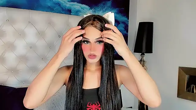 Modèle: Valentiina_Foxx