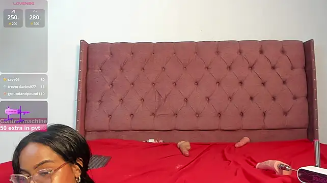 lau_hotfox webcam