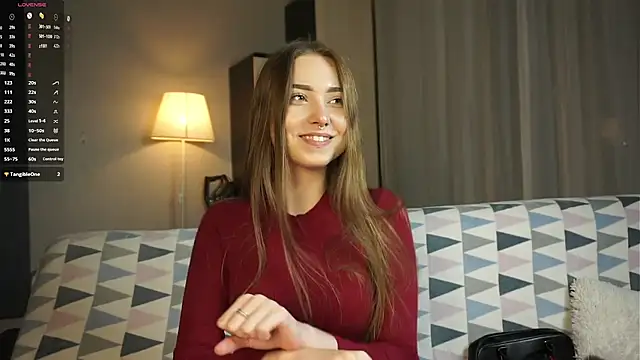 luvvele_a webcam