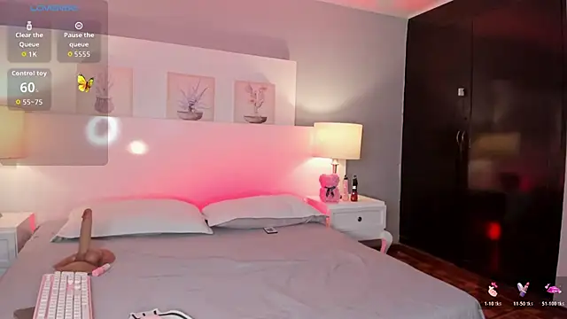 Emily_robertss1 webcam
