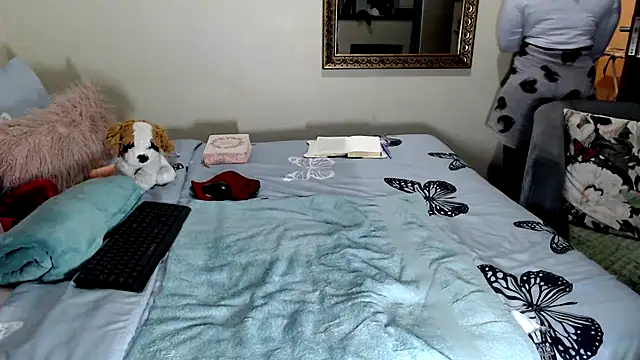 FitSelina66 live cam preview