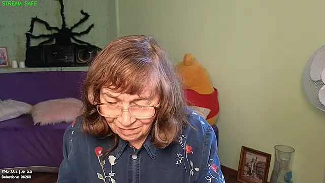 Betty_Brick webcam