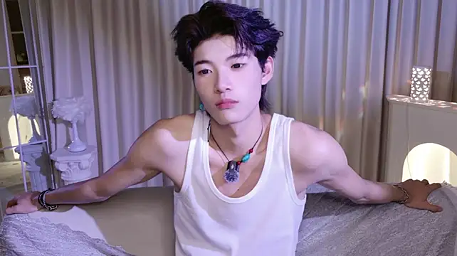 renzeng (M twink) - 脱掉上衣舞蹈solo2首