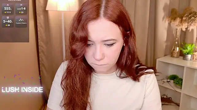 Pretty_Alison live cam on StripChat