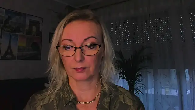 vanessa_chat