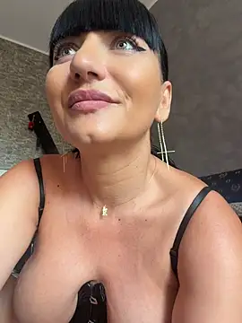 MysticCleo webcam