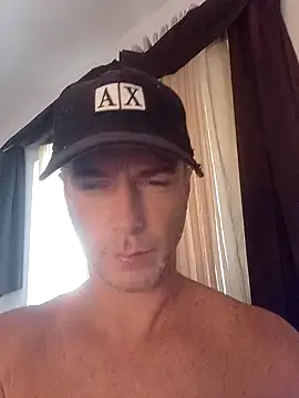 Loiroatv36 live cam on StripChat
