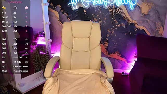 EviiLune webcam
