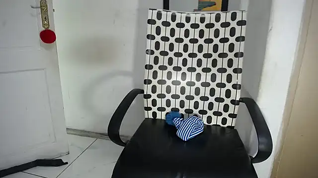 BootySoYummyX live cam preview