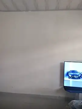 MiaBloom0 webcam