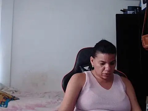 Adriana_0312 🕓 online sex chat