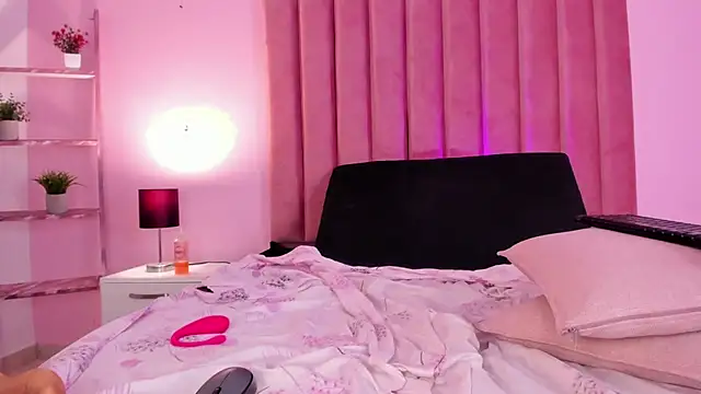 BellaGracee webcam