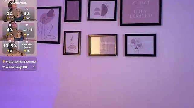 Pamela_tomas live cam on StripChat