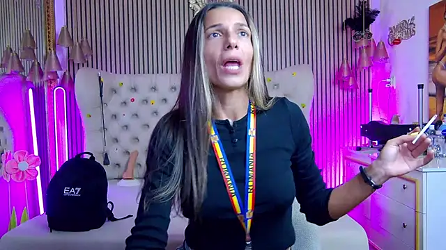 PlayfulShow webcam