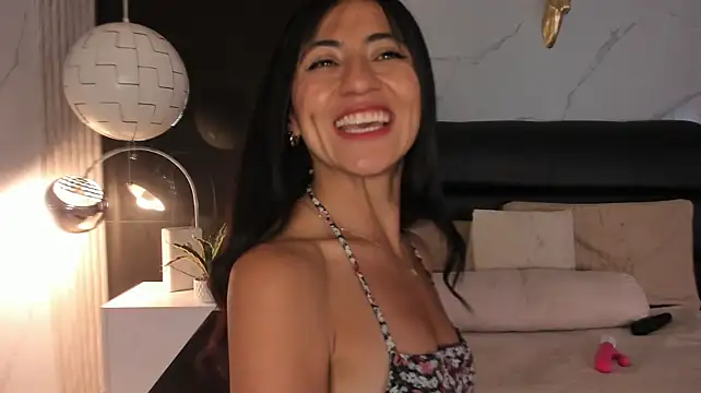 Velvet_GG live cam on StripChat