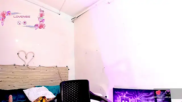 lilahSweet webcam