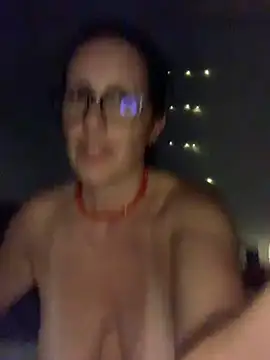 hotbrunettemass webcam